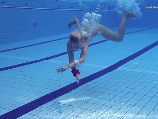 Elena proklova onderwater mermaid in roze jurk: hd seks video- f2