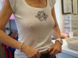 Lexoweb en humide t-shirt – braless et pantyless: sexe film 94 | xhamster