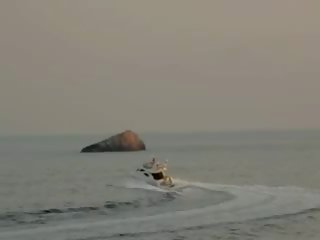 Úžasný umění špinavý video na the jachta
