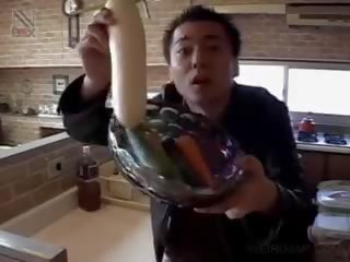 Japonesa coño follada con vegetables