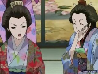 একটি লোভীর মত গ্রাস করা geisha পেয়েছিলাম একটি ভেজা ক্ষরণ smashing থেকে trot পাছা